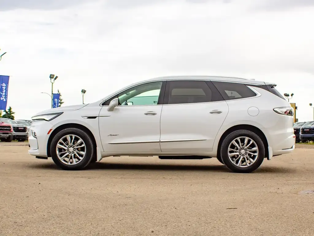 Buick Enclave 2022 photo 2
