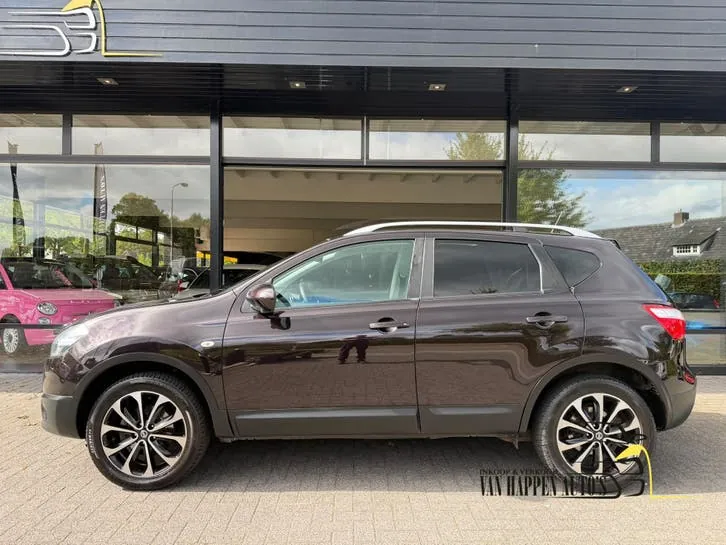 Nissan Qashqai 2012 photo 2
