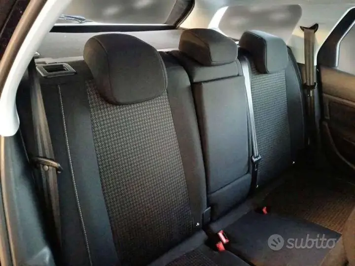 Peugeot 308 2019 photo 5