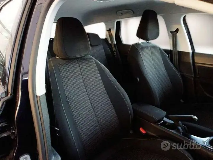 Peugeot 308 2019 photo 4