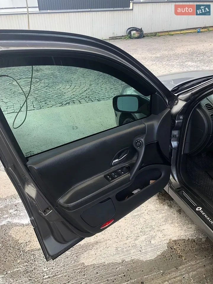 Renault Laguna 2005 photo 5
