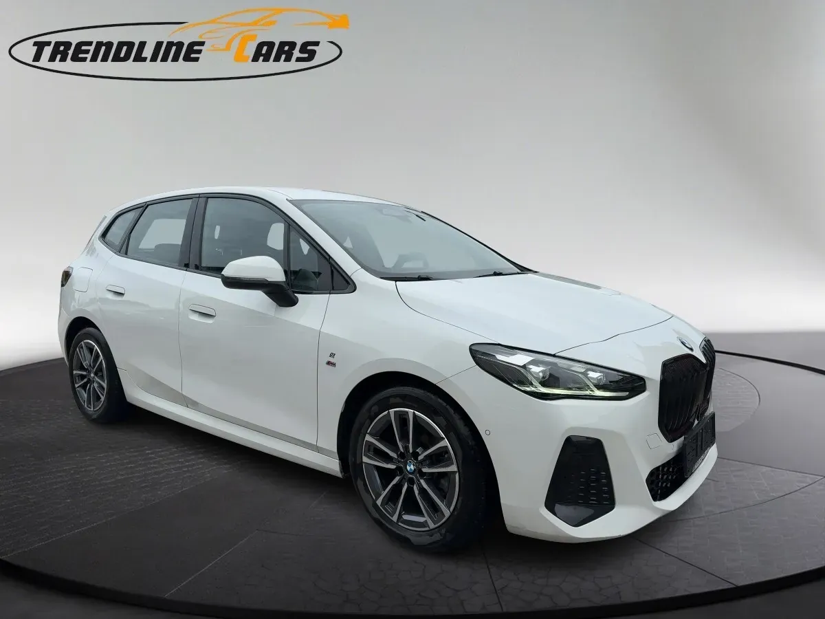 BMW 2 Series 2024 photo 2
