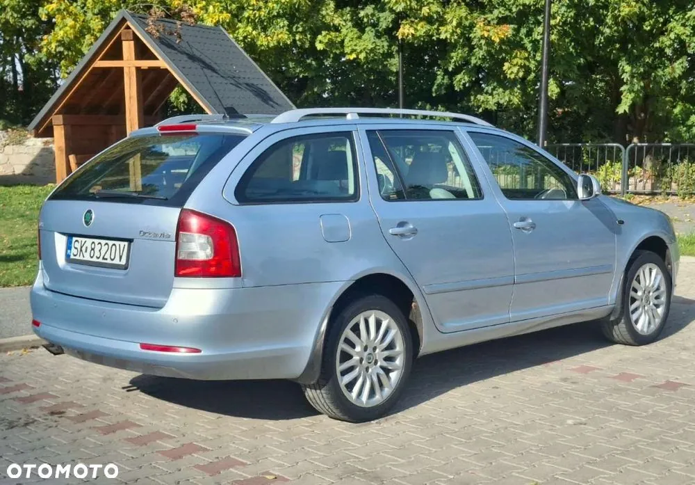 Skoda Octavia 2009 photo 5
