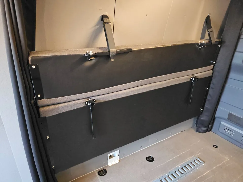 Mercedes-Benz Sprinter 2024 photo 5
