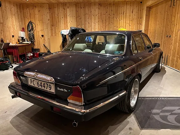 Jaguar Xj 1986 photo 4