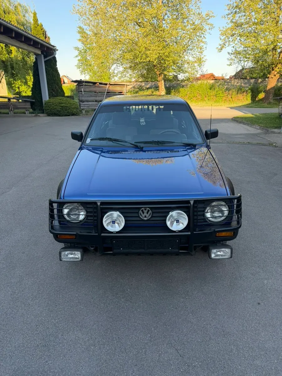 Volkswagen Golf 1990 photo 2