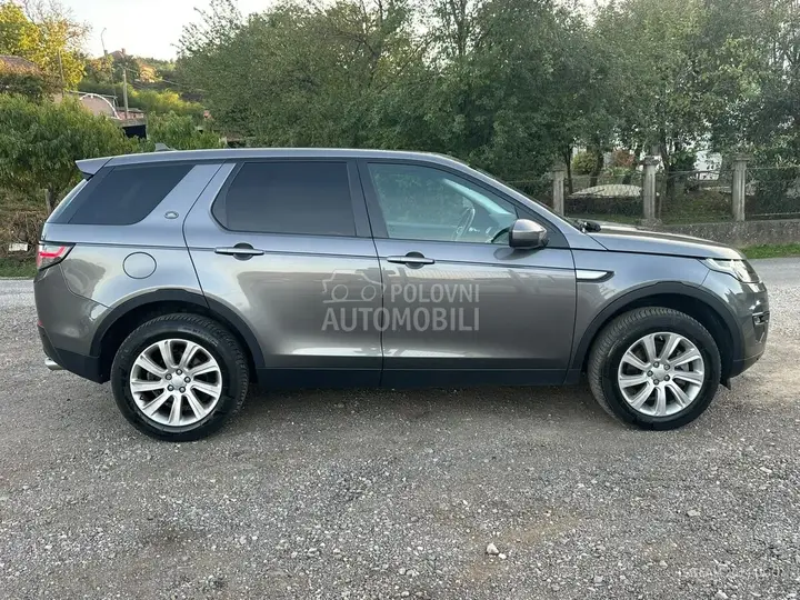 Land Rover Discovery Sport 2017 photo 4
