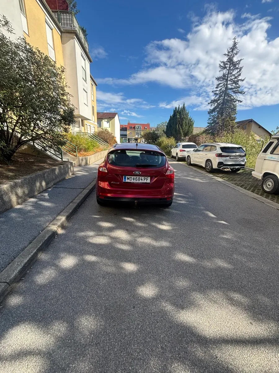 Ford Focus 2012 photo 2