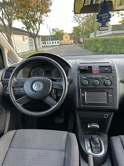 Volkswagen Touran 2006 photo 4