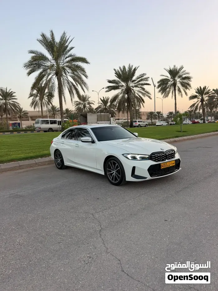 BMW 3 Series 2019 photo 2
