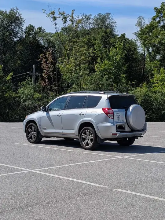 Toyota Rav4 2009 photo 2