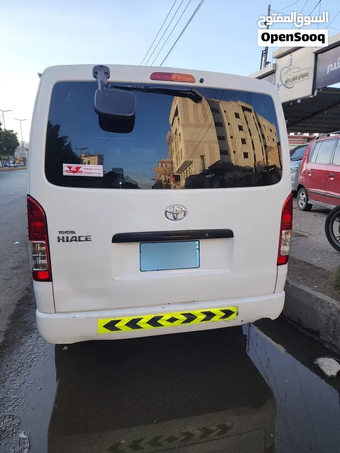 Toyota Hiace 2016 photo 4