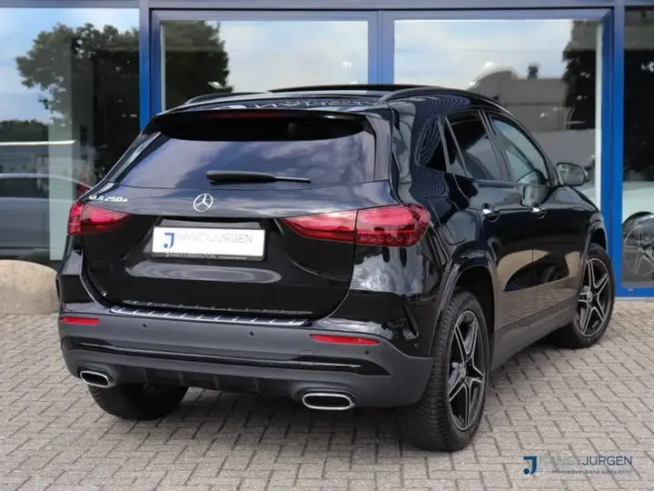 Mercedes-Benz Gla 2024 photo 2