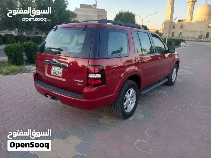 Ford Explorer 2010 photo 4