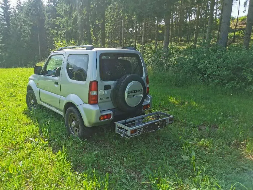 Suzuki Jimny 2004 photo 2