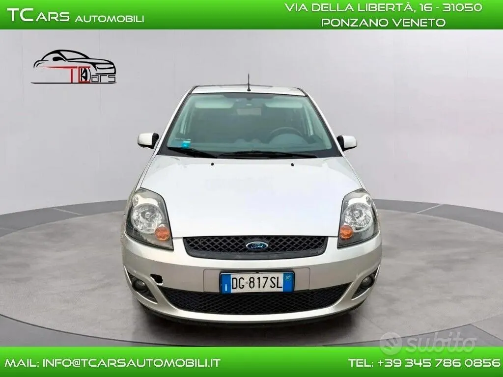 Ford Fiesta 2007 photo 2