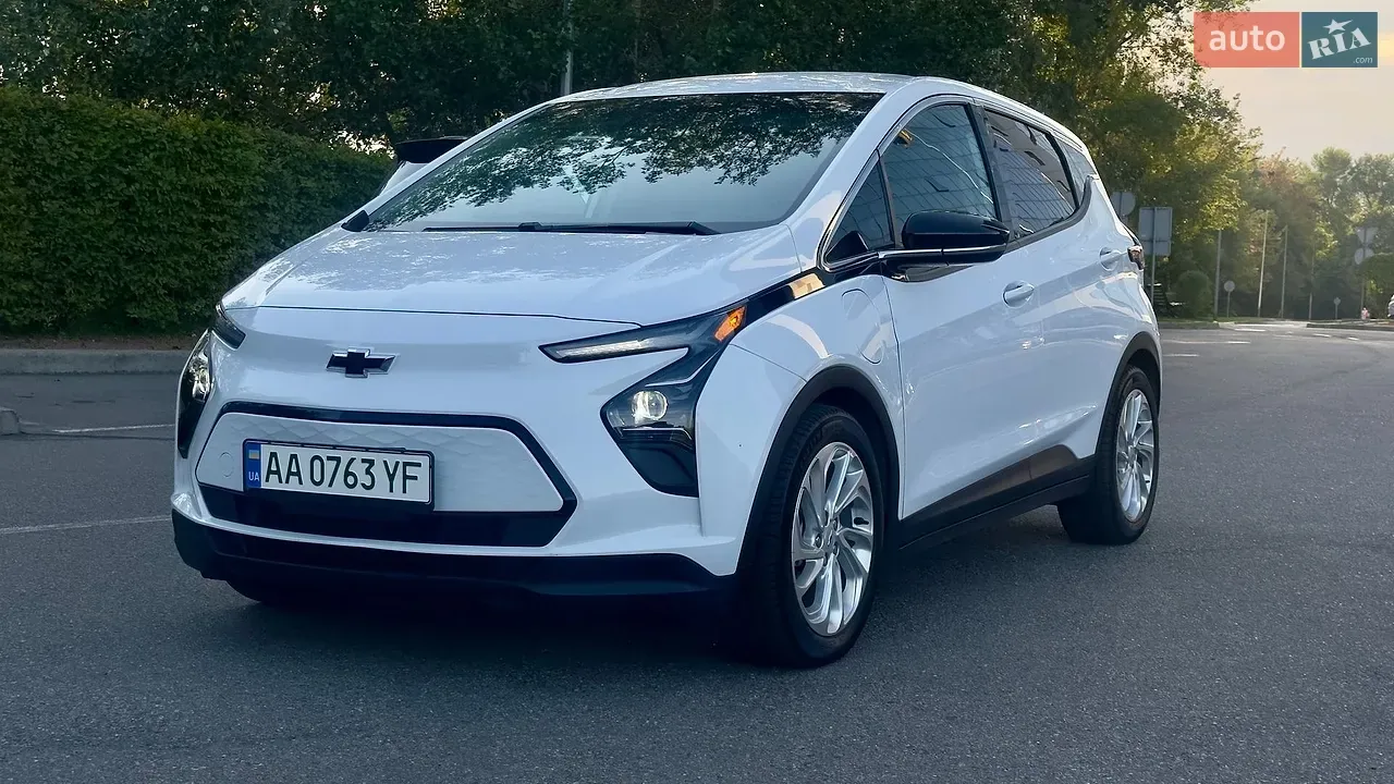 Chevrolet Bolt Ev 2022 photo 2