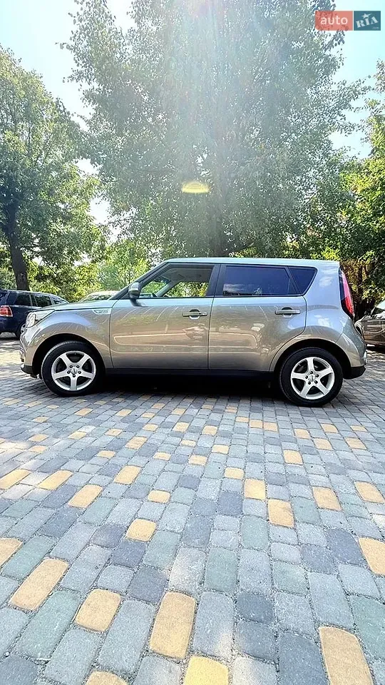 Kia Soul 2016 photo 2