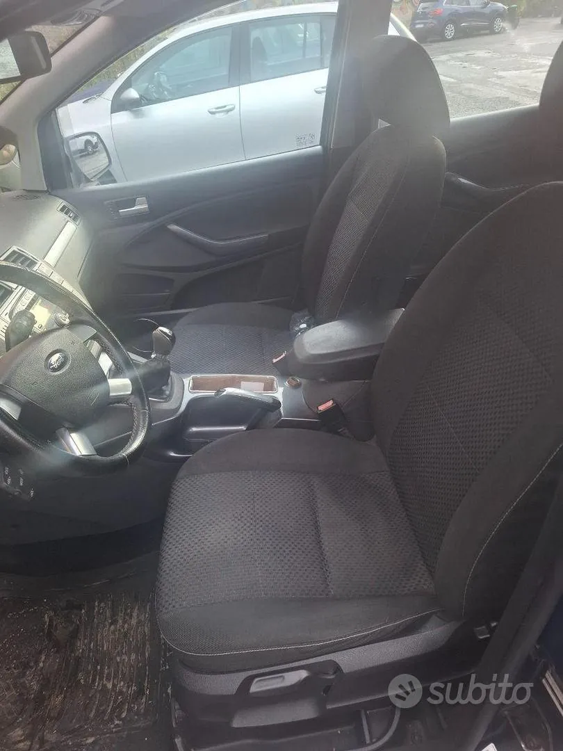 Ford C-Max 2009 photo 3