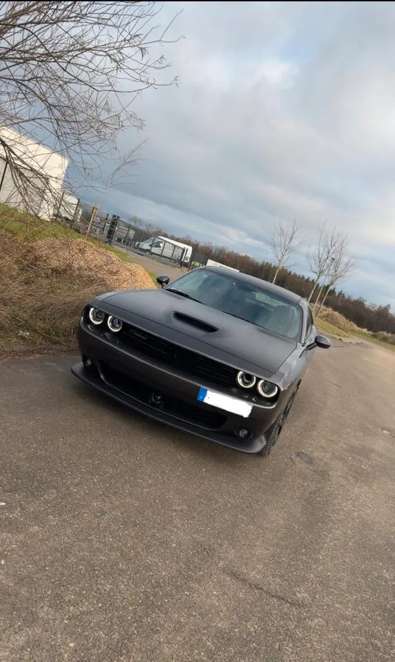 Dodge Challenger