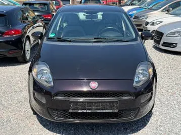 Fiat Grande Punto 2012 photo 2