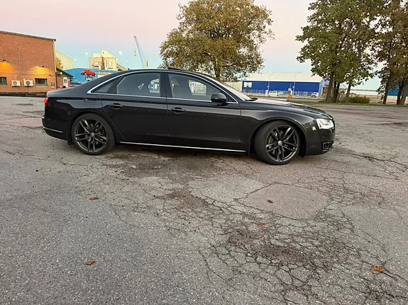 Audi A8 2014 photo 5