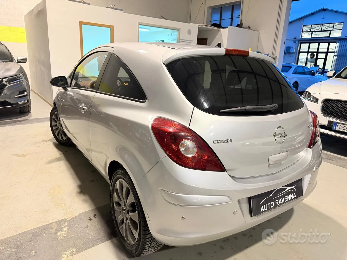 Opel Corsa 2011 photo 4