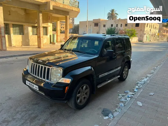 Jeep Liberty 2010 photo 4