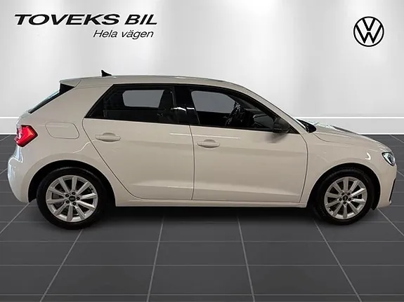 Audi A1 2023 photo 2