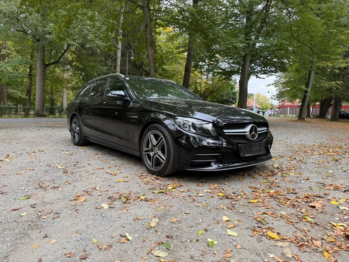 Mercedes-Benz C-Class 2018 photo 2