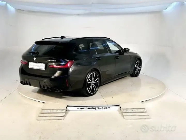 BMW 3 Series 2023 photo 5