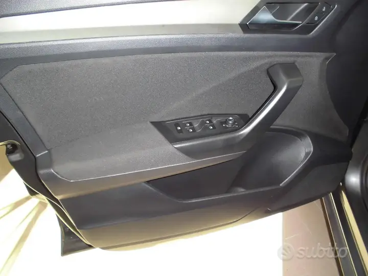 Volkswagen T-Roc 2021 photo 5