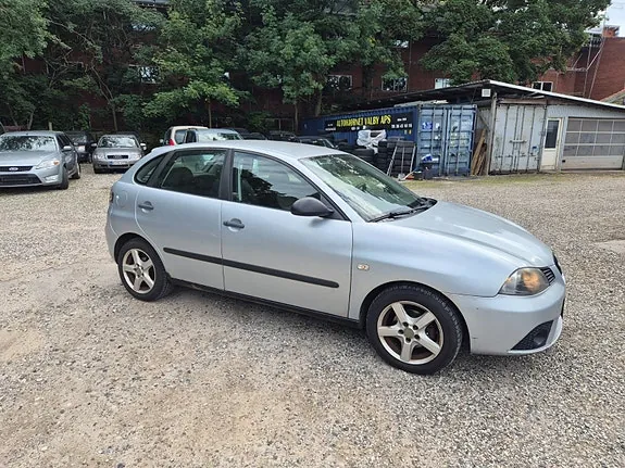 Seat Ibiza 2006 photo 3