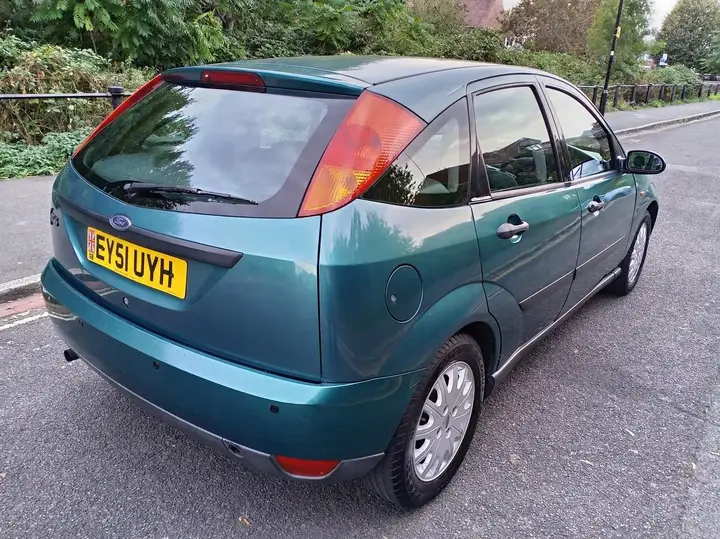 Ford Focus 2001 photo 3