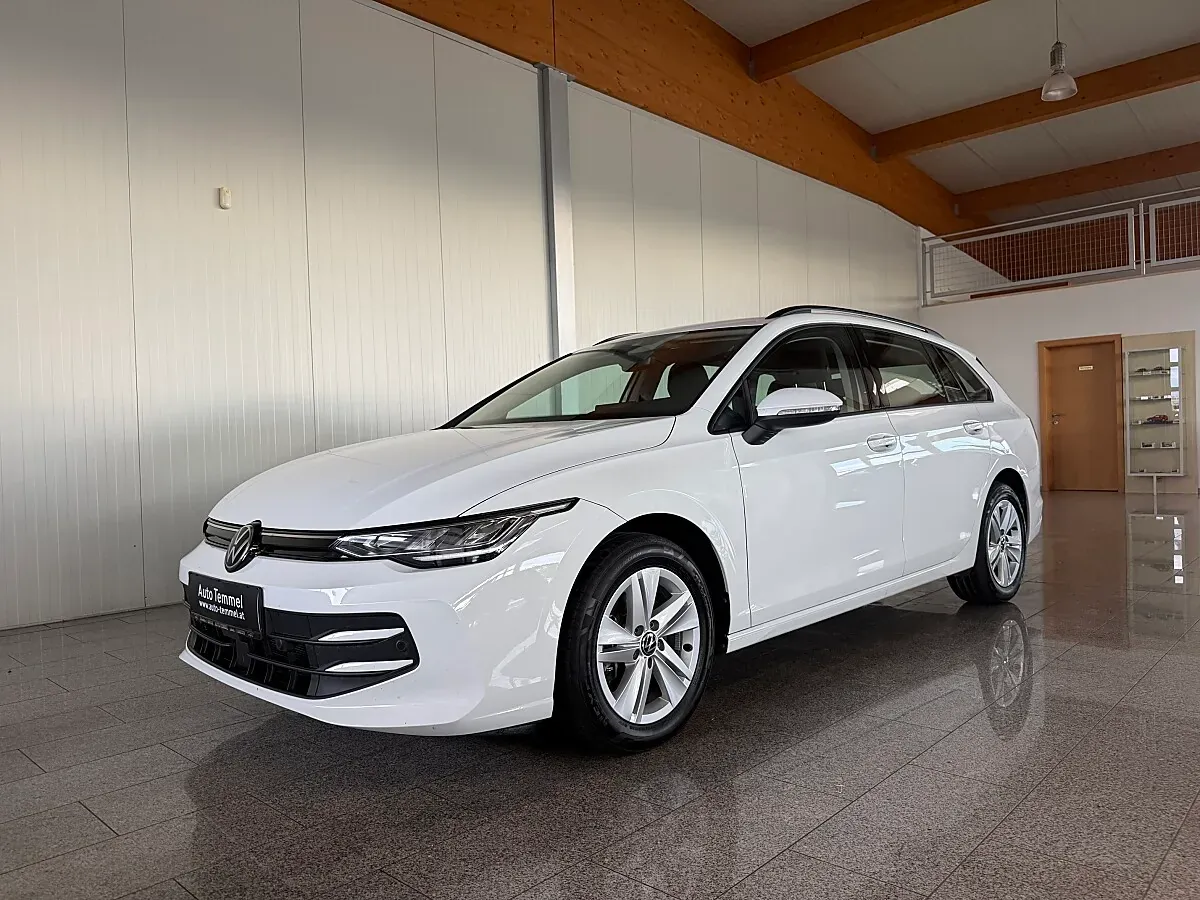 Volkswagen Golf 2024 photo 2