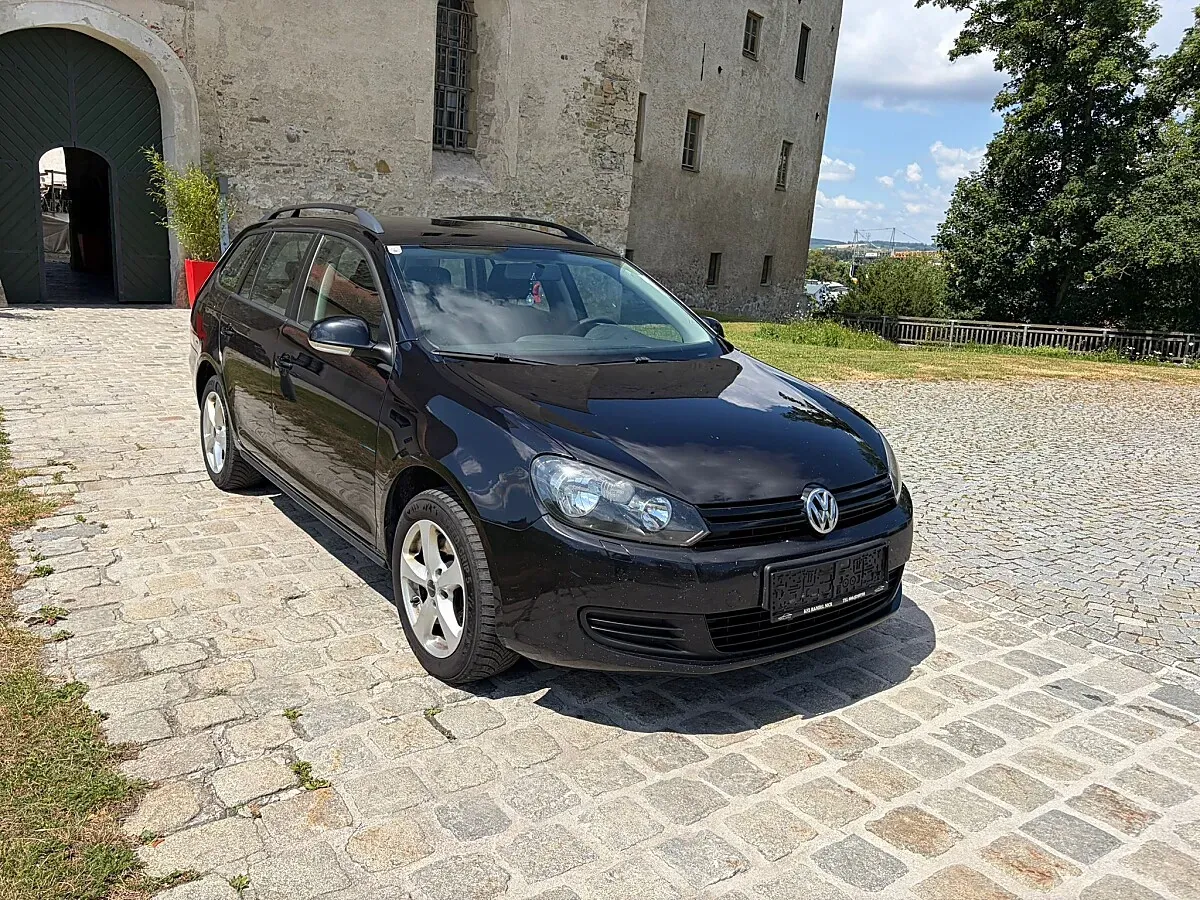 Volkswagen Golf 2011 photo 3