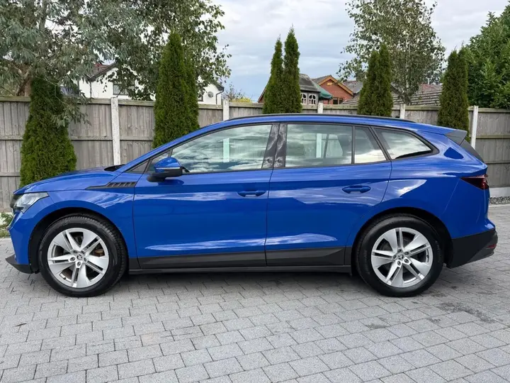 Skoda Enyaq 2023 photo 4