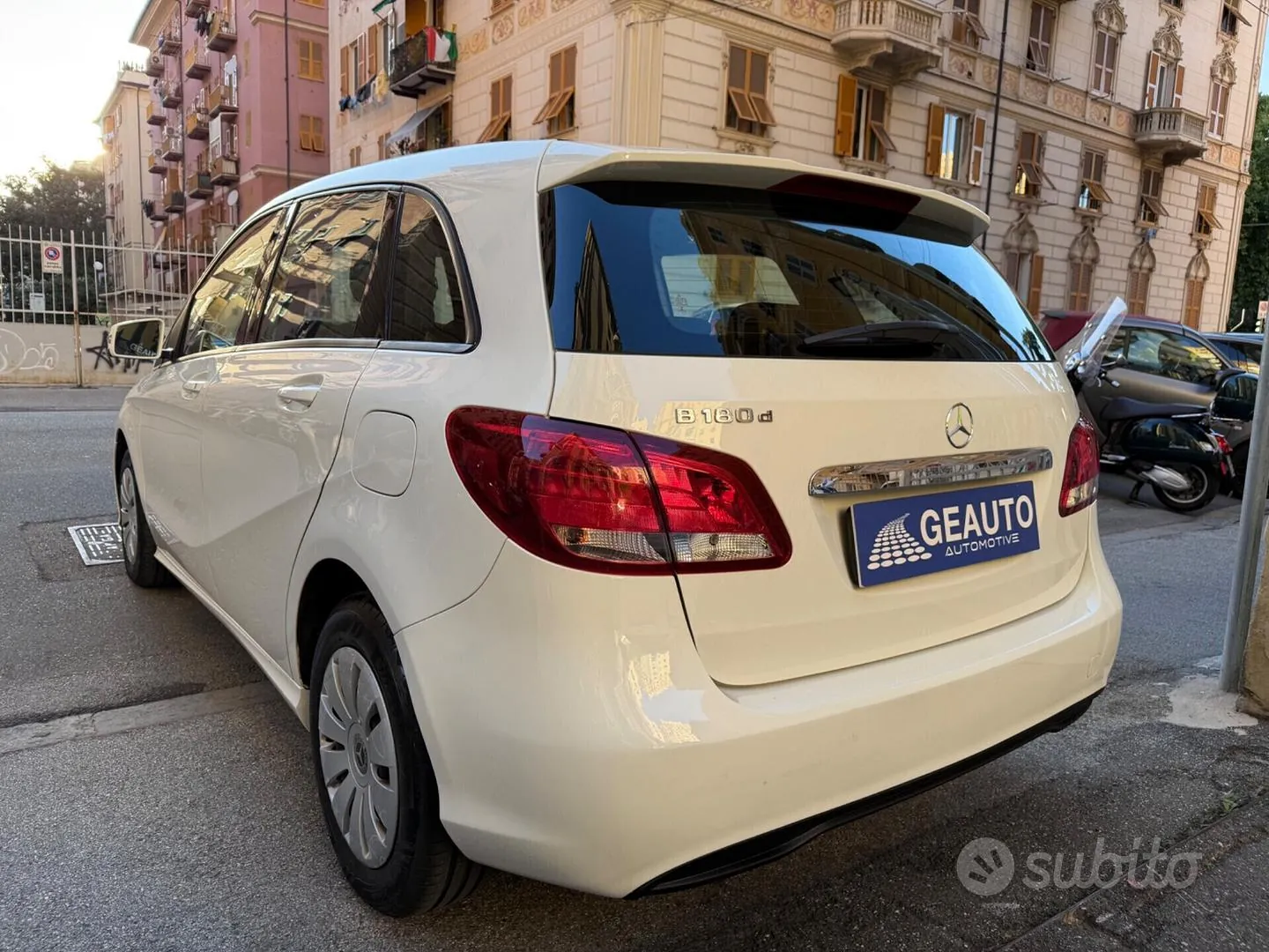 Mercedes-Benz B 180 D Executive 2017 photo 4