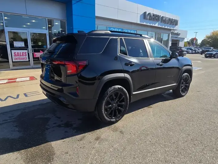 GMC Terrain 2027 photo 3