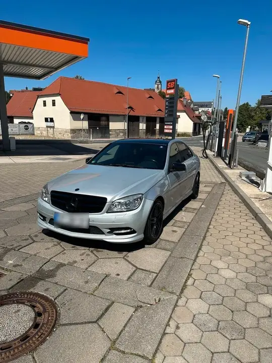Mercedes-Benz C300