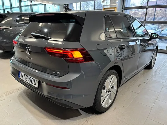 Volkswagen Golf I 2026 photo 4