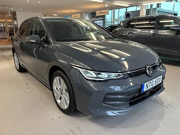Volkswagen Golf I 2026 photo 3