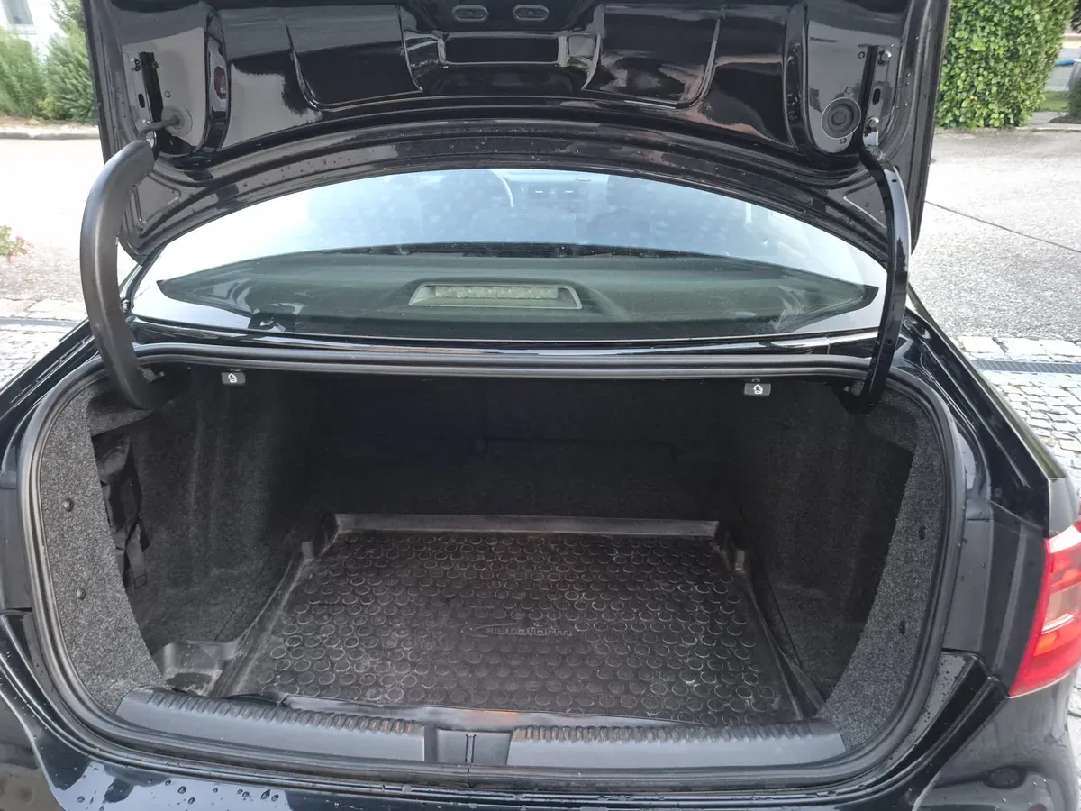 Volkswagen Jetta 2012 photo 3
