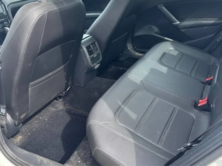 Volkswagen Passat 2021 photo 4
