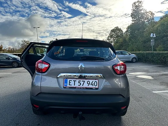 Renault Captur 2017 photo 2