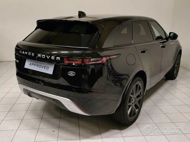 Land Rover Velar 2023 photo 2