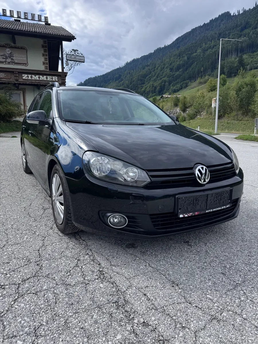 Volkswagen Golf 2010 photo 2