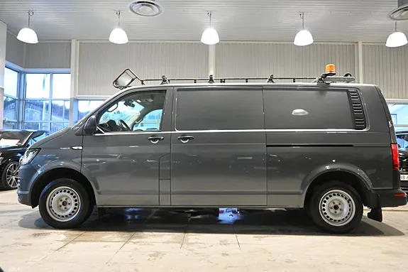 Volkswagen Transporter 2019 photo 2