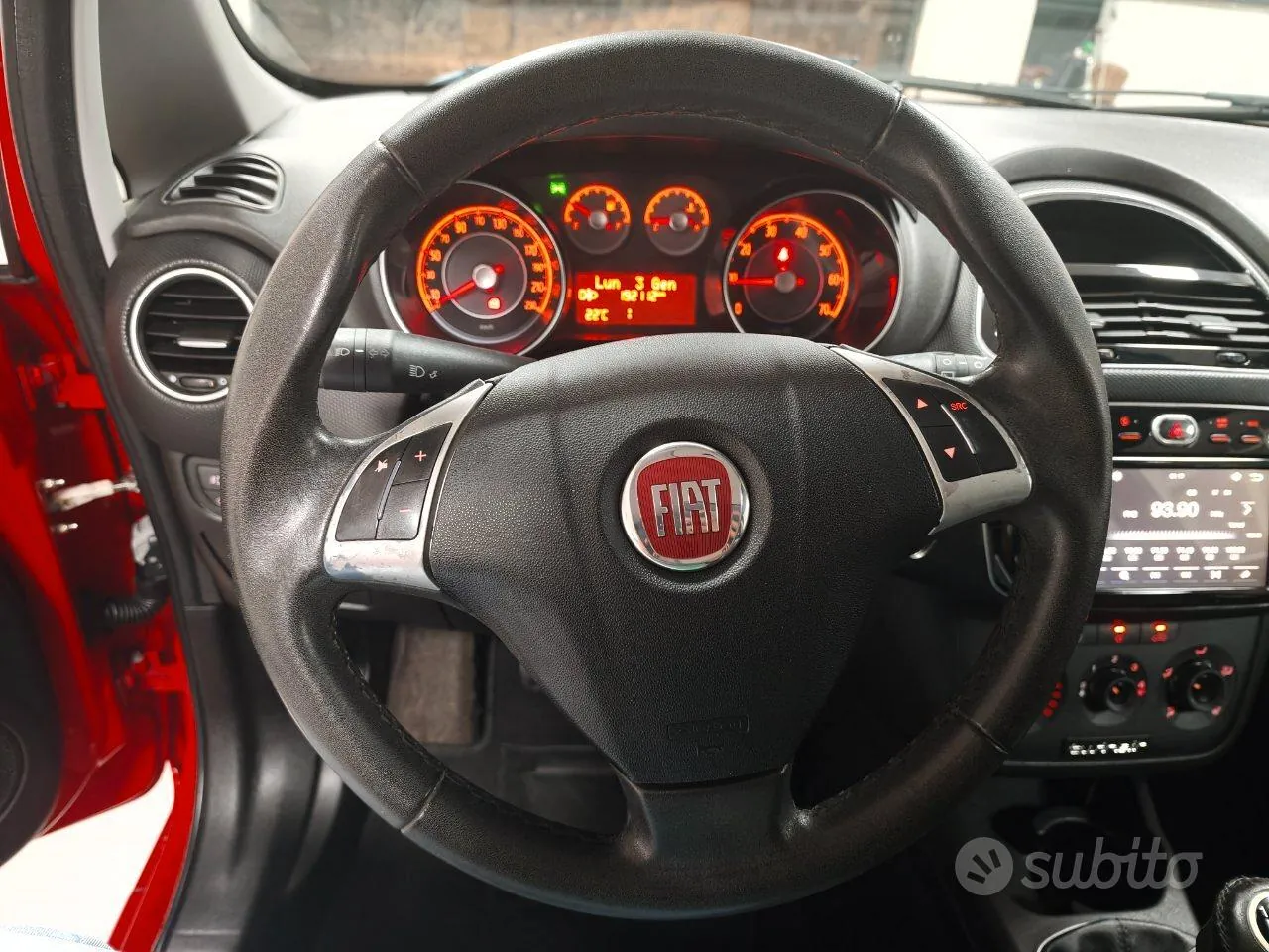 Fiat Punto 2012 photo 4