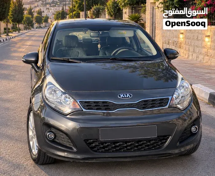 Kia Pride 2014 photo 3
